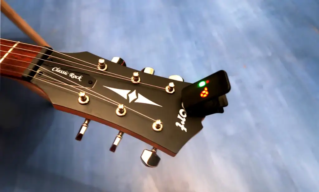 Afinador electrónico para guitarra