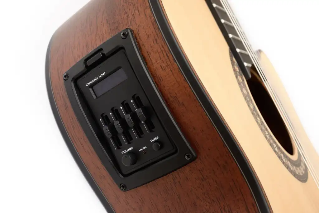 Diferencias entre guitarras electroacústicas y eléctricas